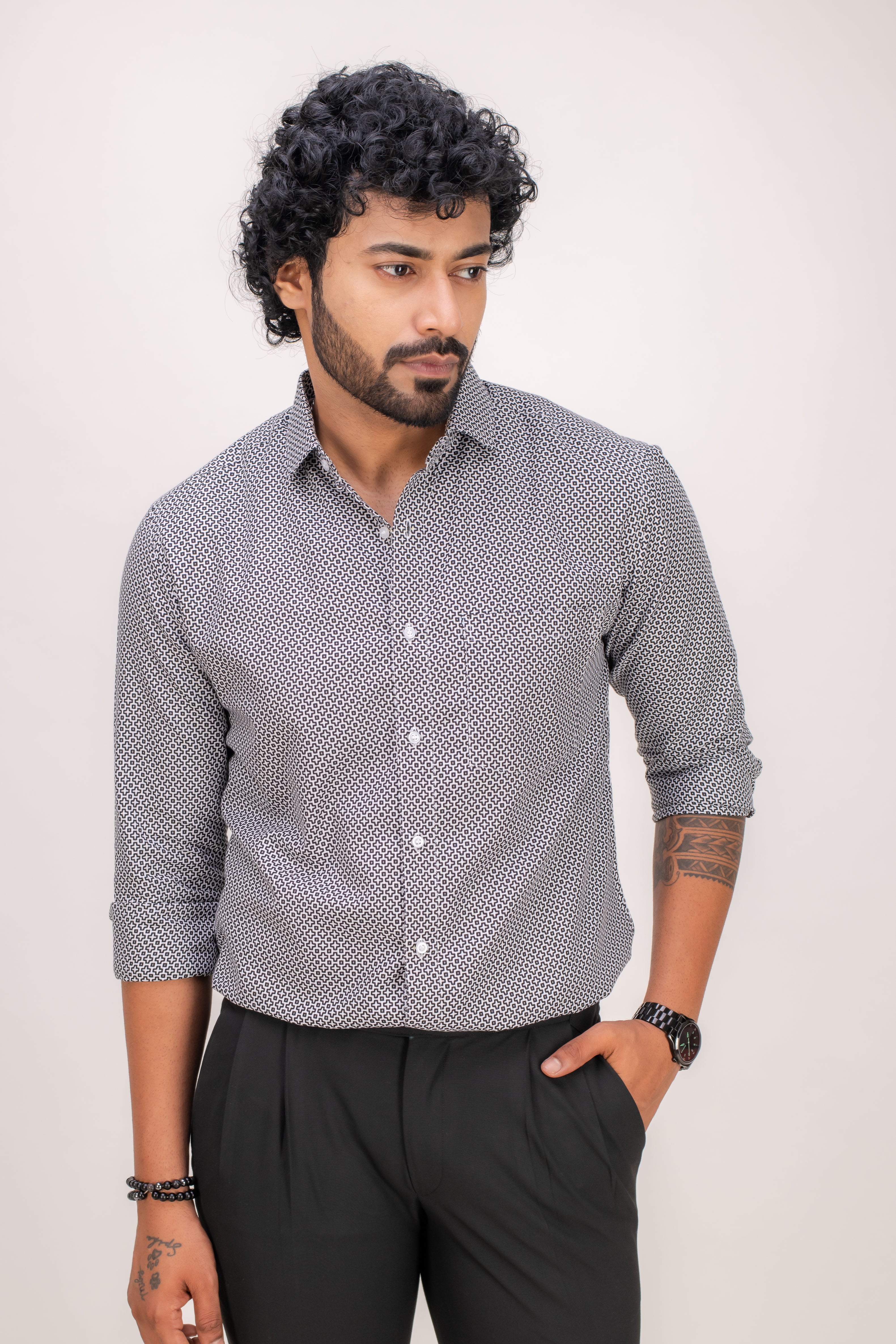 BLACK AND WHITE TWILL SHIRT