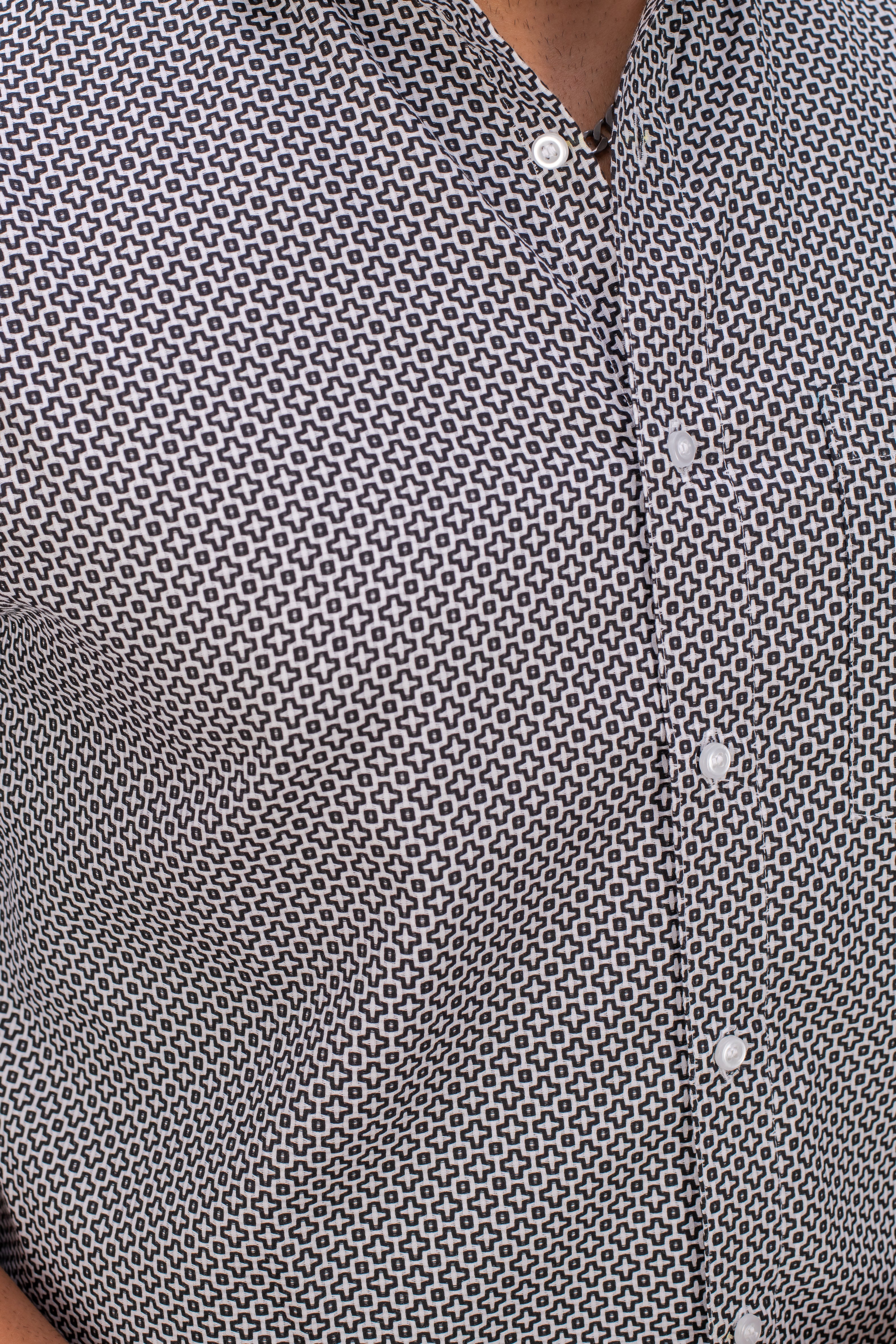 BLACK AND WHITE TWILL SHIRT