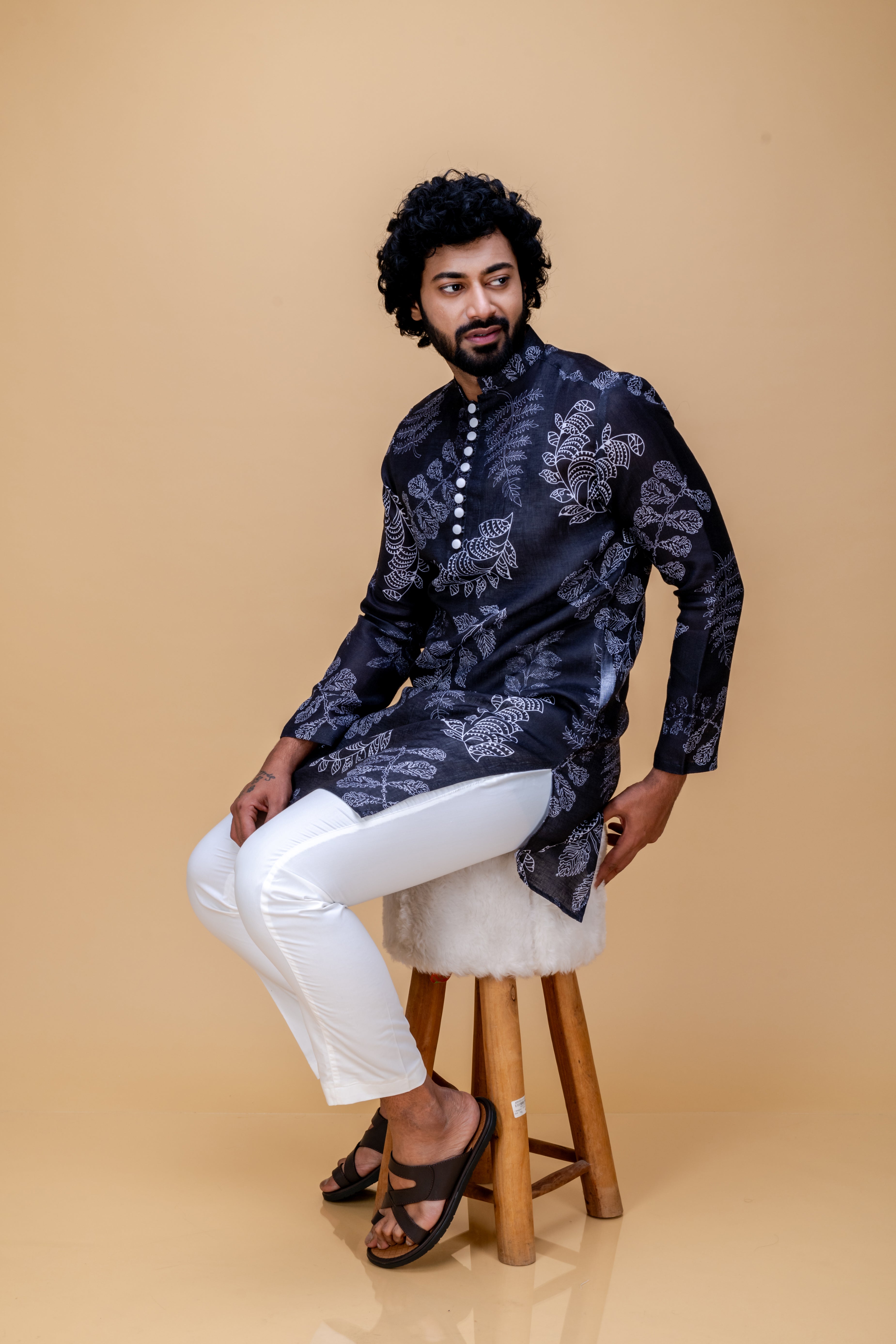 Black leaves printed kurta set
