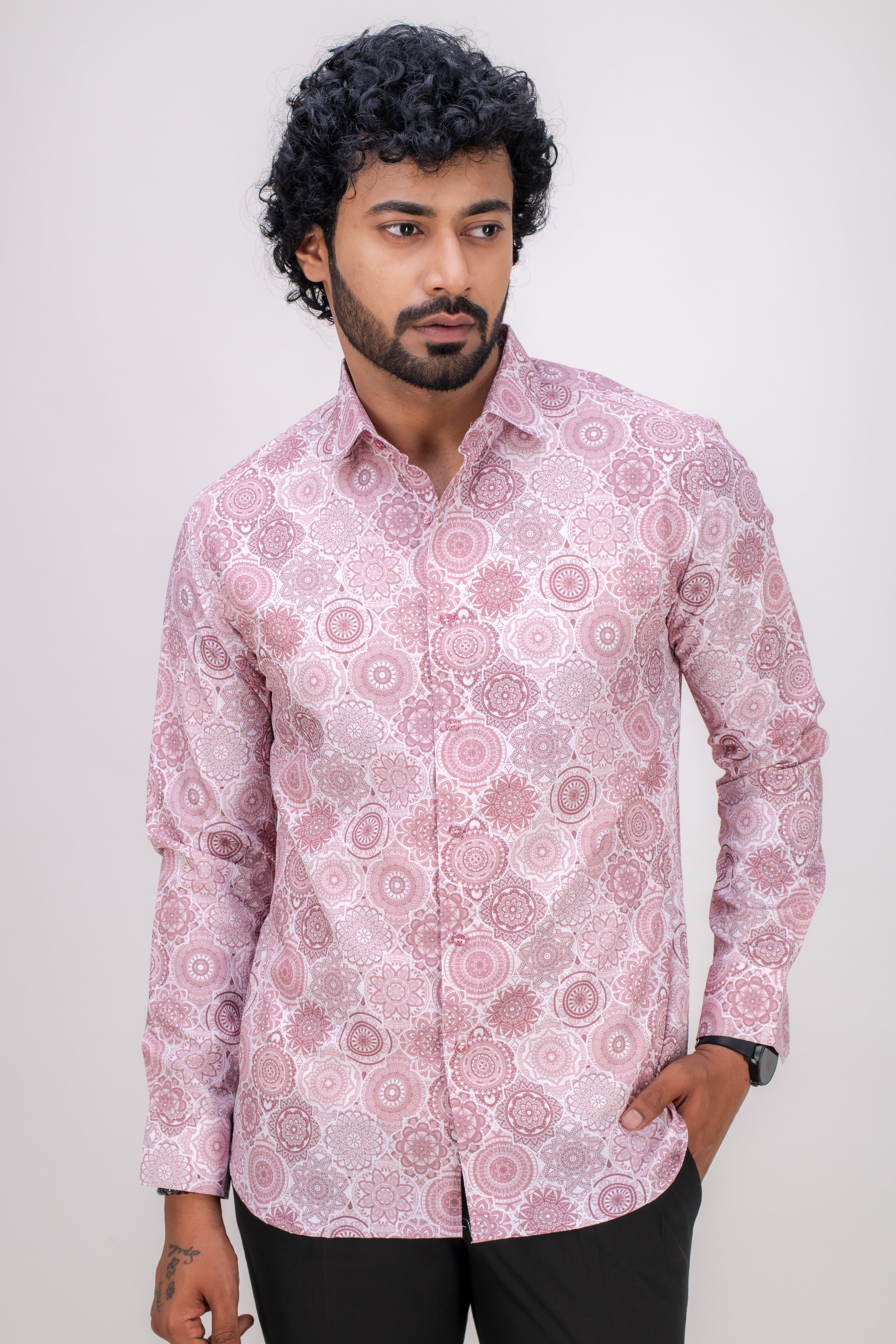 BROWN STRETCH ABSTRACT PRINT SHIRT