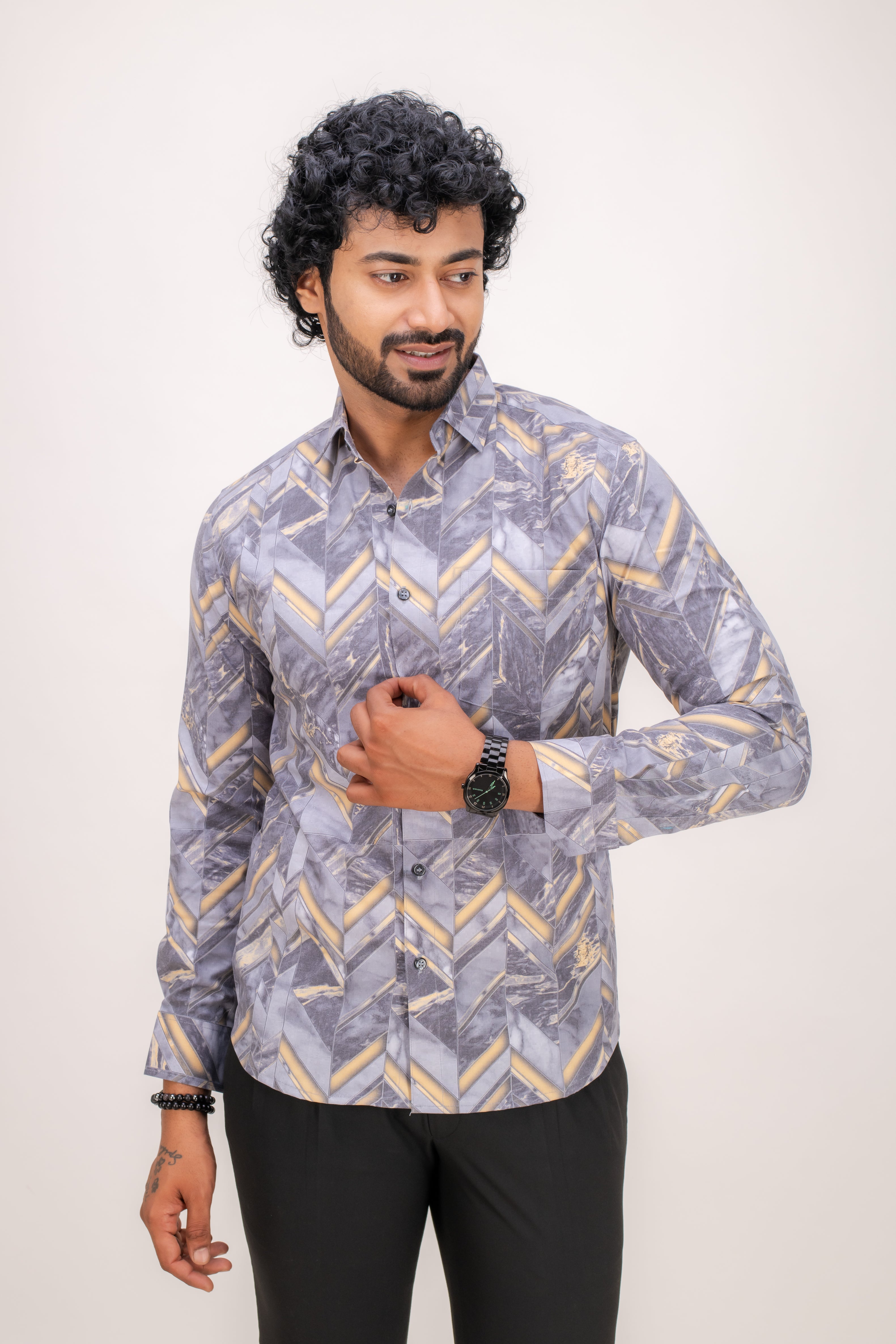 WRINKLE FREE GREY ABSTRACT PRINT SHIRT