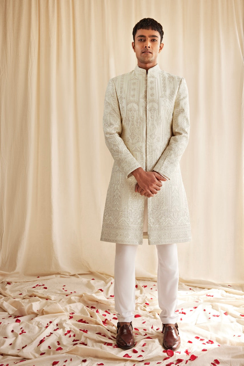 Ivory Embroidered Sherwani – Timeless Groom’s Wedding Attire