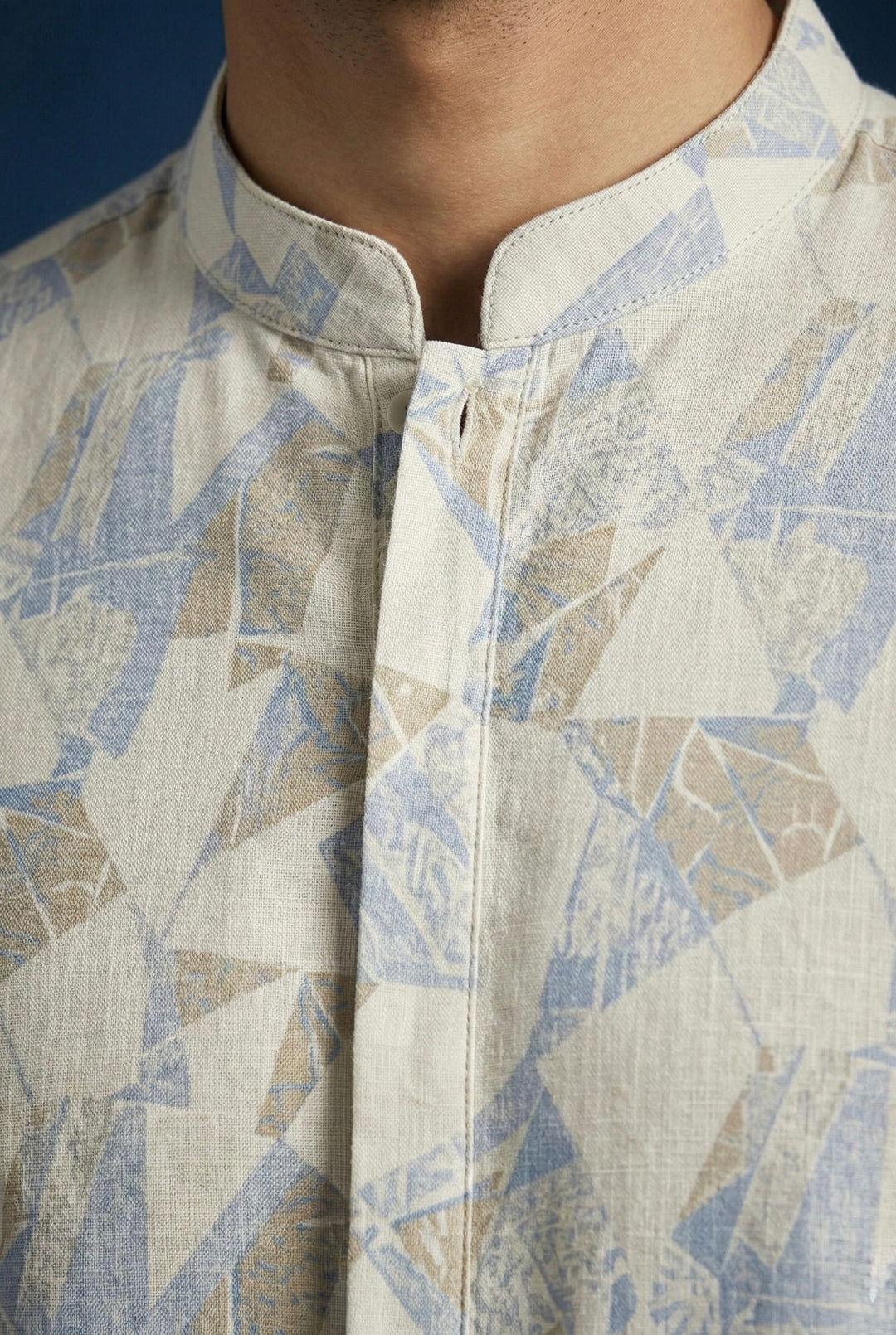 Abees Blue linen printed kurta set with trousers - back view