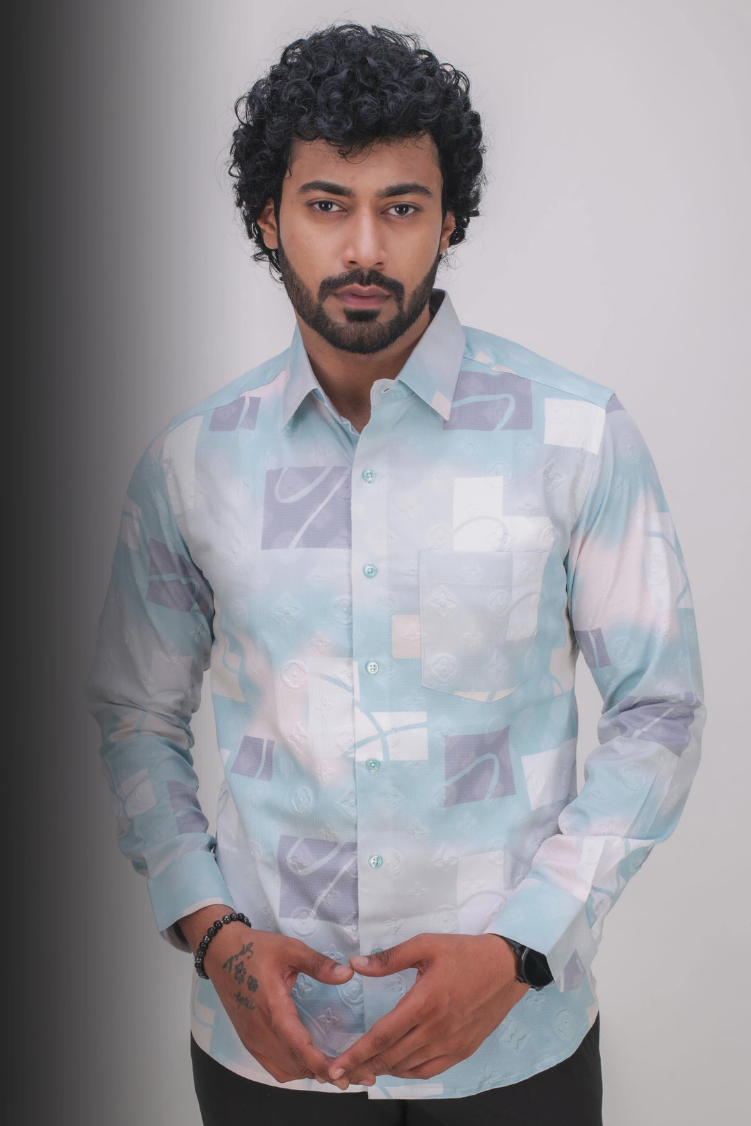LIGHT BLUE STRETCH ABSTRACT PRINT SHIRT